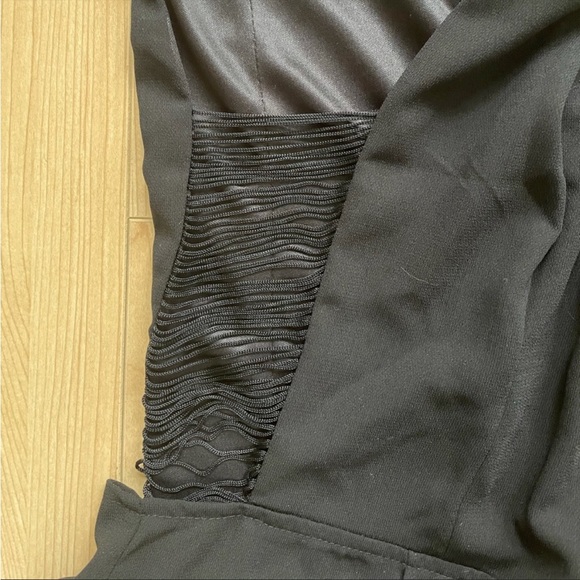 LAST WEEKEND here-Rehab v-neck jumpsuit with side detail- offers welcome! - Picture 6 of 6